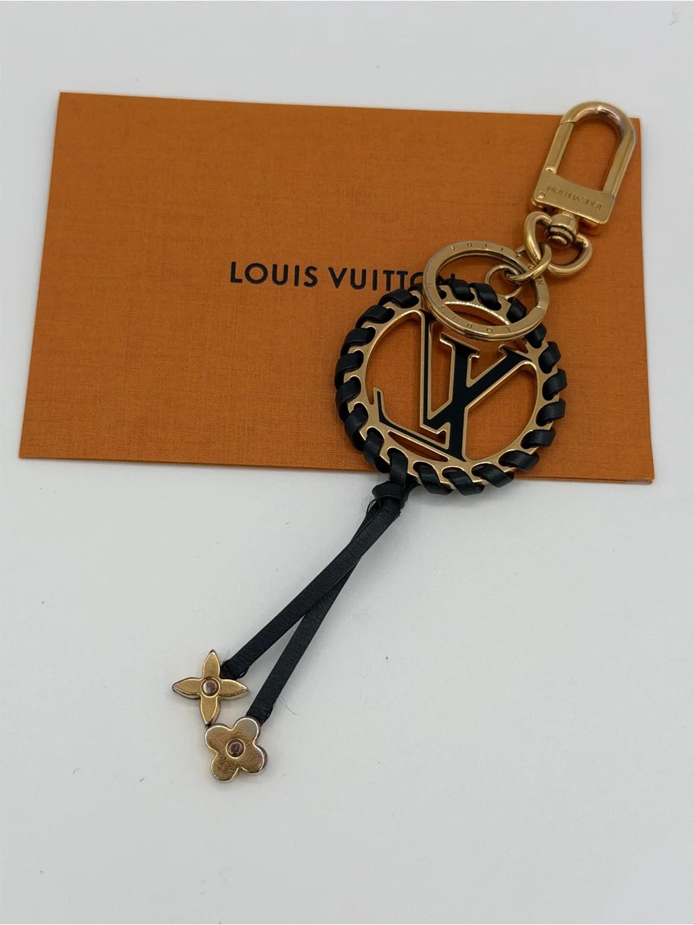 Louis Vuitton key charm Authentic 🔥